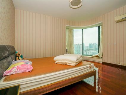 椒江中央商务区整租 万家华庭3室1厅/130平/高楼层