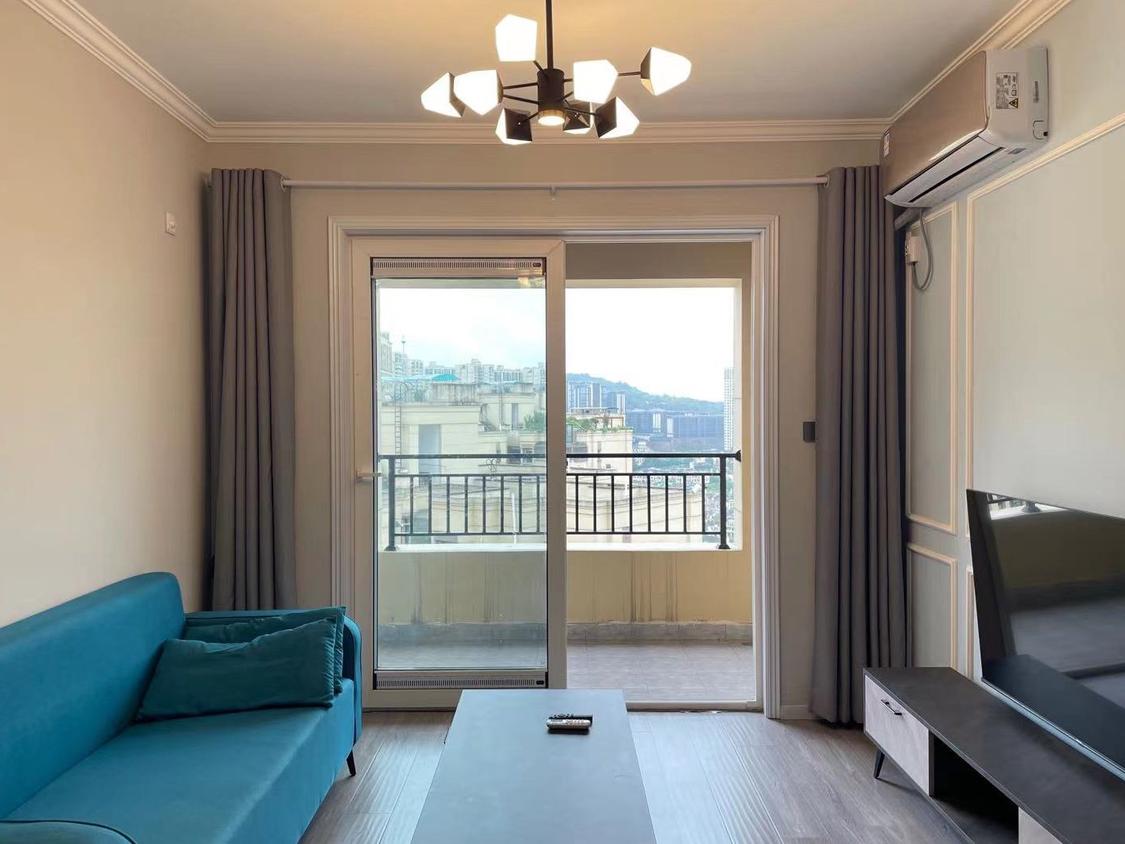 整租·融创凡尔赛(领馆四期)