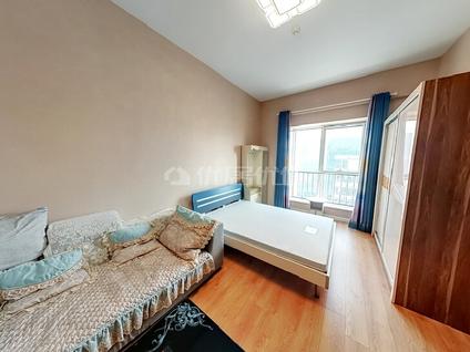 通州北关合租 世界侨商中心1室1厅/43平/中楼层