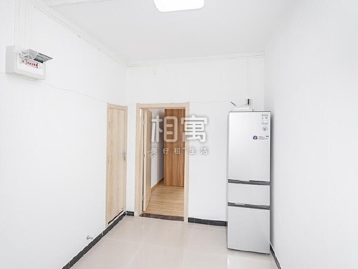 整租·向军北里