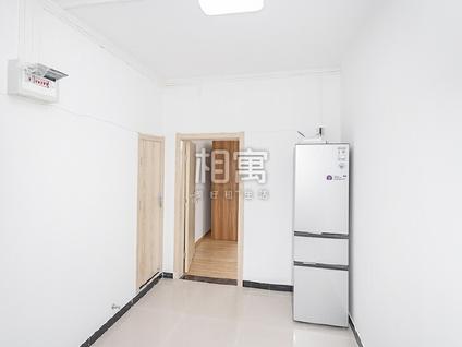 朝阳东大桥整租 向军北里3室1厅/69平/高楼层