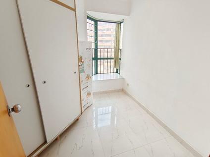 福田皇岗整租 骏皇名居3室2厅/86平/低楼层