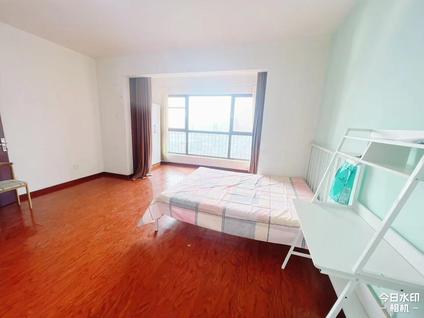 丰台方庄合租 方庄六号4室1厅/141平/高楼层