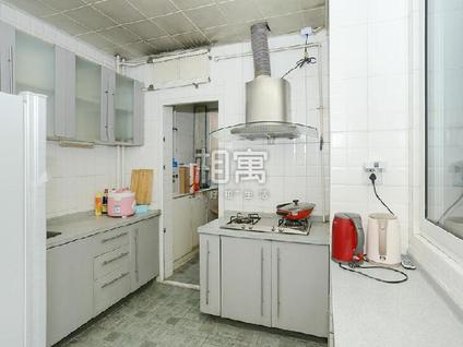 朝阳望京合租 圣馨大地家园3室1厅/20平/高楼层