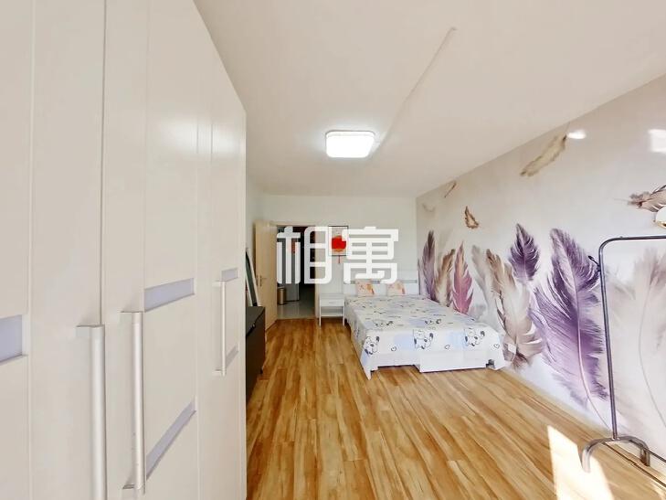 整租·向军北里