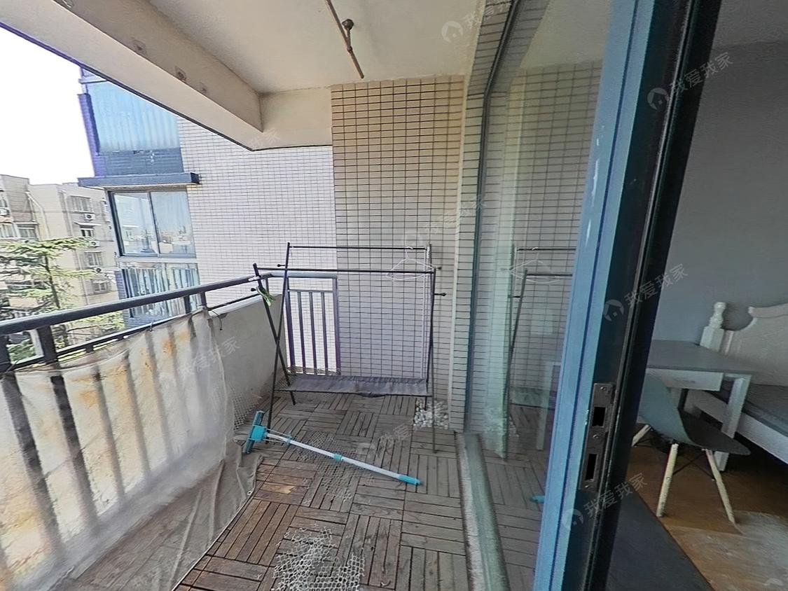 合租·龙凤玫瑰园