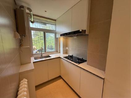 朝阳国贸CBD整租 红庙北里2室1厅/59平/高楼层