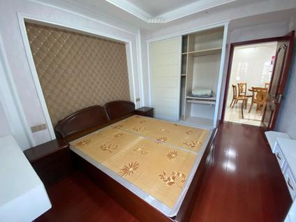 长兴长兴整租 紫金南苑3室2厅/128平/高楼层