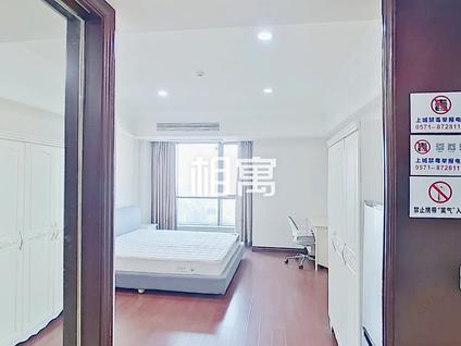 上城景芳整租 新城时代广场1室1厅/44平/中楼层