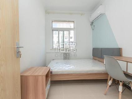 石景山苹果园合租 苹果园(四区)3室1厅/13平/中楼层