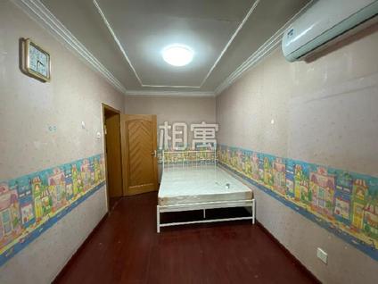 朝阳华威桥合租 南新园小区3室1厅/15平/高楼层