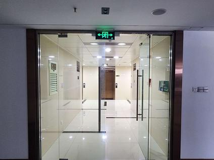 开发区天山海世界整租 梧桐苑5室1厅/423平/顶层