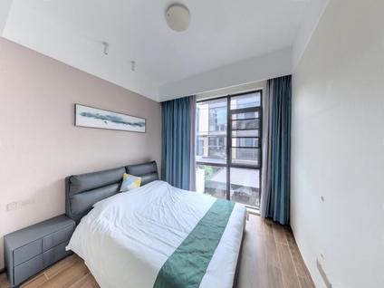 秀英远大整租 大华·锦绣海岸一期4室2厅/155平/中楼层