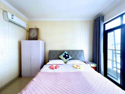 天涯天涯区整租 金凤凰海景公寓2室1厅/86平/高楼层