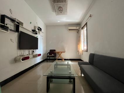 九龙坡谢家湾整租 华奥小区2室1厅/62平/中楼层