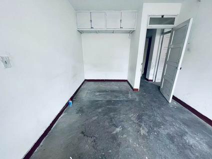 城关东方红广场整租 农行城关区支行家属院1室1厅/50平/高楼层