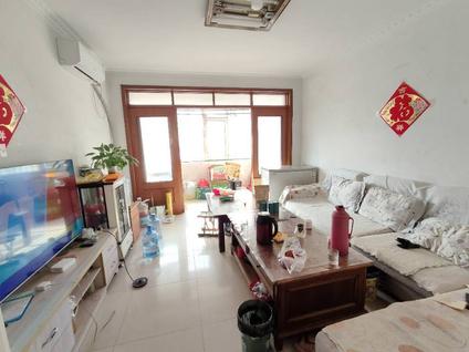 黄岛老黄岛整租 宏润花园3室2厅/114平/中楼层