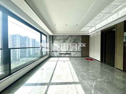 湖里五缘湾南区整租 建发五缘橖月4室2厅/143平/低楼层