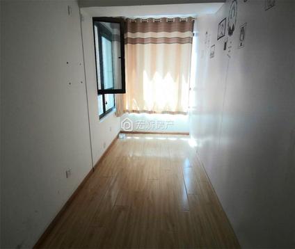 七里河建工局整租 华富瑞士名居2室2厅/96平/中楼层