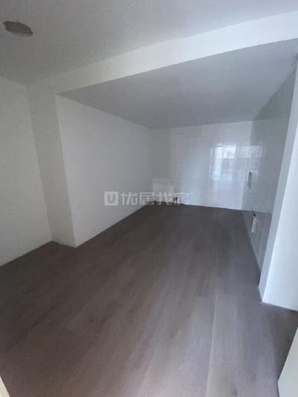 朝阳建国门外整租 建外SOHO(东区)3室2厅/288平/中楼层