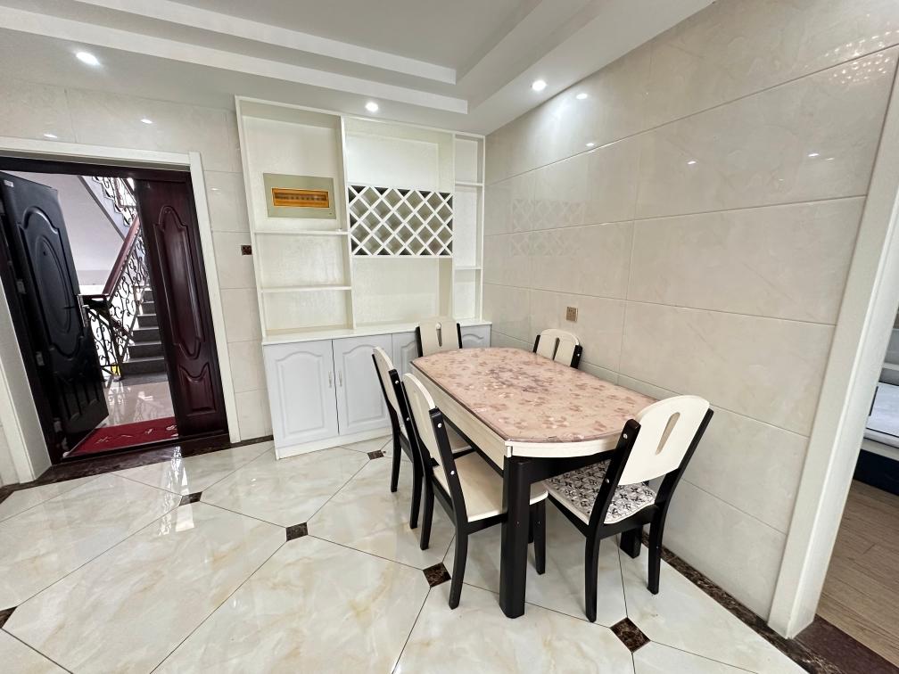 整租·万泰国际花园