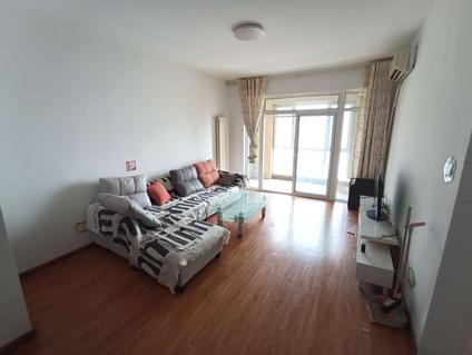 槐荫西客站整租 绿地中央广场(三区)2室2厅/94平/中楼层