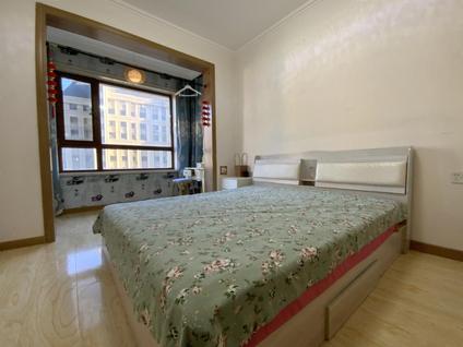 南岗王岗镇整租 东方新天地2室1厅/88平/中楼层