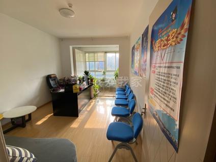 六合龙池街道整租 璟湖国际2室1厅/115平/低楼层