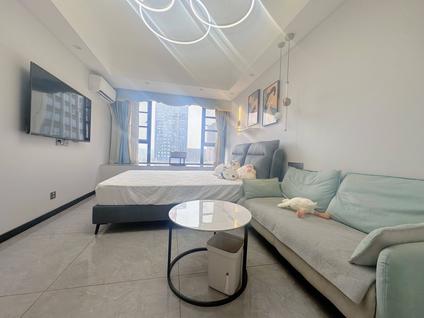 市中城西整租 世豪广场1室1厅/38平/中楼层