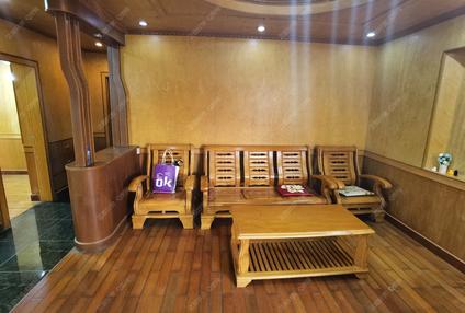 香洲老香洲整租 瀚高商业广场住宅4室2厅/131平/中楼层