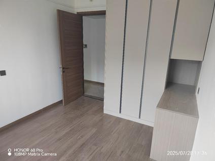 兴庆南门整租 万科城市之光4室2厅/146平/高楼层