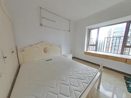 顺德乐从整租 依云水岸(二期)3室2厅/146平/中楼层