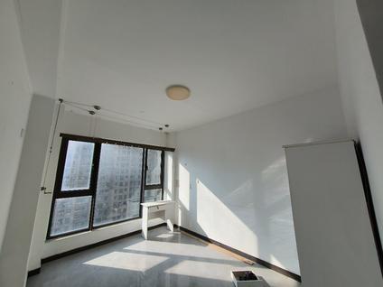 瓯海瓯海中心整租 大发凯旋门4室2厅/133平/中楼层