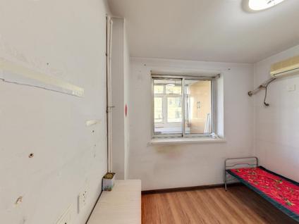 和平劝业场整租 四箴北里2室1厅/62平/高楼层