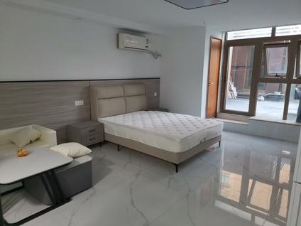 嘉定嘉定新城合租 晶鼎大厦2室0厅/80平/低楼层