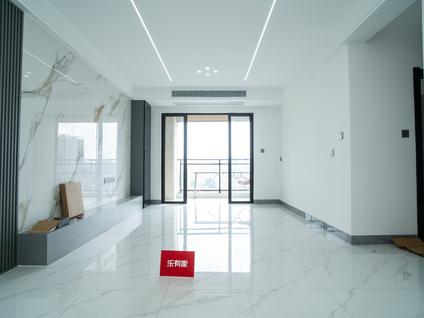 蓬江滨江新区整租 美的公园天下3室2厅/93平/中楼层