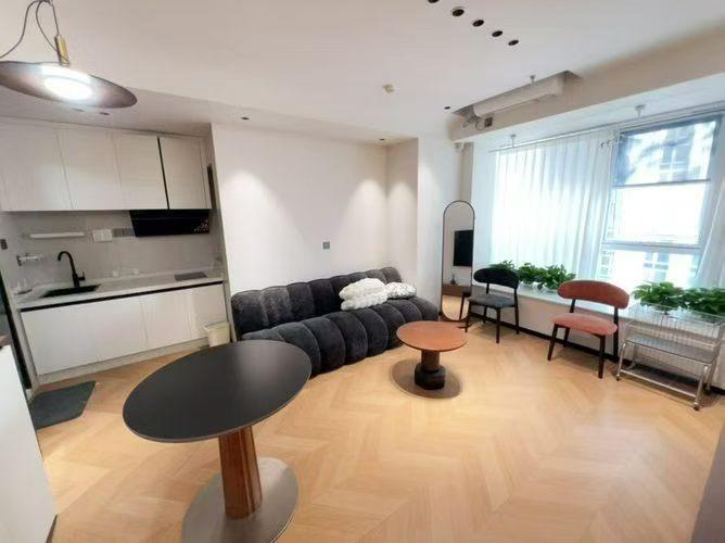 整租·蓝光凯丽香江