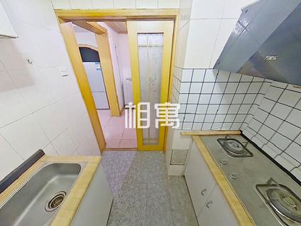 朝阳华威桥整租 南新园小区2室1厅/72平/中楼层