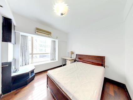 禅城季华园整租 东建世纪广场4室2厅/160平/低楼层