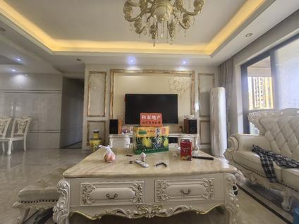 江海外海整租 财富海景4室2厅/137平/低楼层