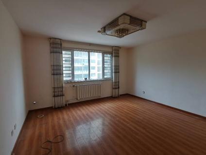 牡丹广州路整租 天华交通家园3室2厅/116平/中楼层