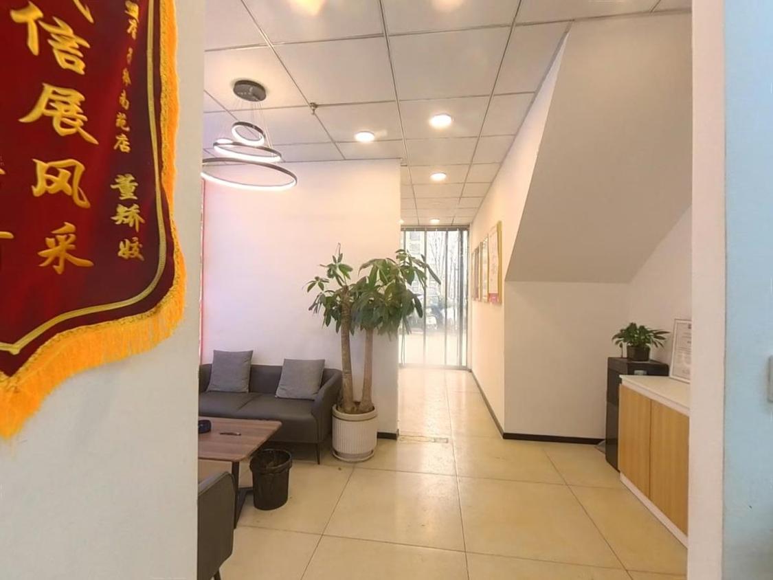 整租·绿城西安全运村(子衿苑)