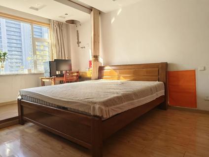 莱山三滩社区合租 德尚世家3室2厅/18平/低楼层