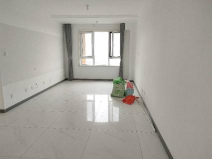 即墨环秀整租 德馨珑湖2室2厅/90平/顶层