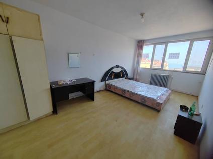 黄岛老黄岛整租 前湾小区3室1厅/116平/顶层