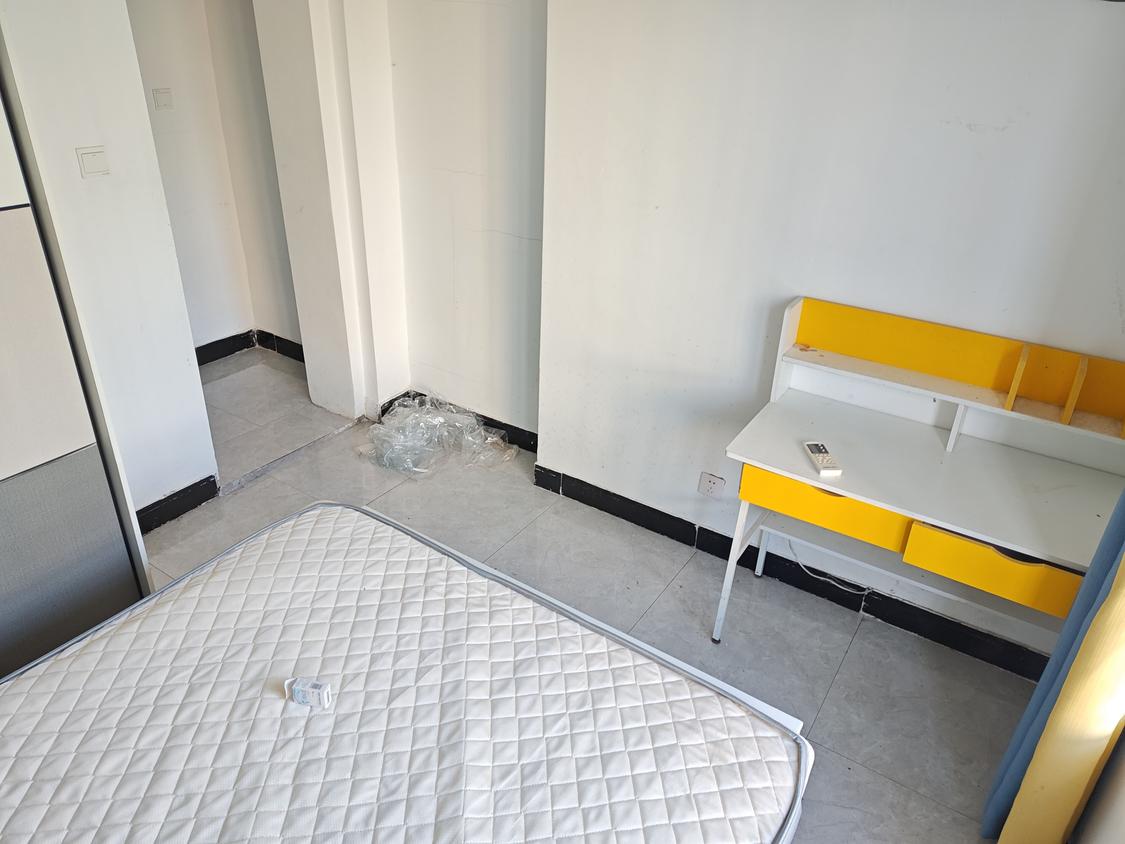 合租·沁富佳苑