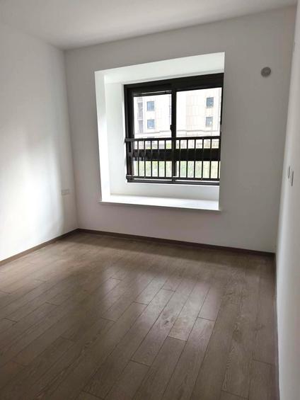 扬州中集禹洲江山赋3室2厅102平中楼层/共18层