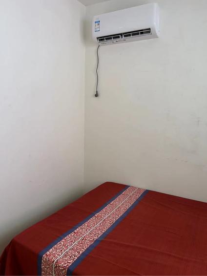 卫滨新乡站整租 汇金城2室2厅/86平/低楼层