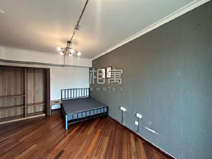 合租·紫荆豪庭