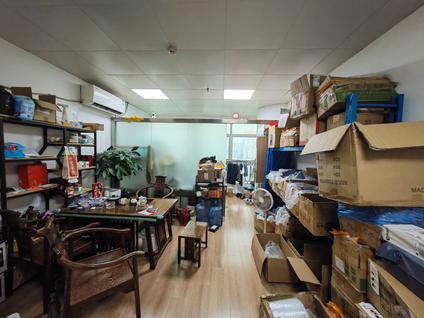 福田华强北整租 群星广场1室1厅/52平/低楼层